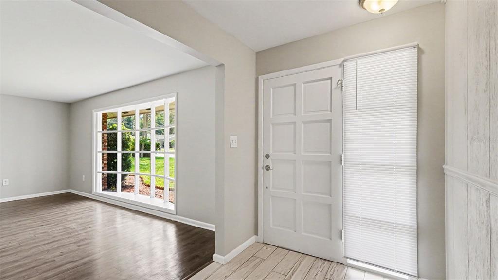 2135 Northeast 6th Place Ocala, FL 34470 - Photo 4 of 22