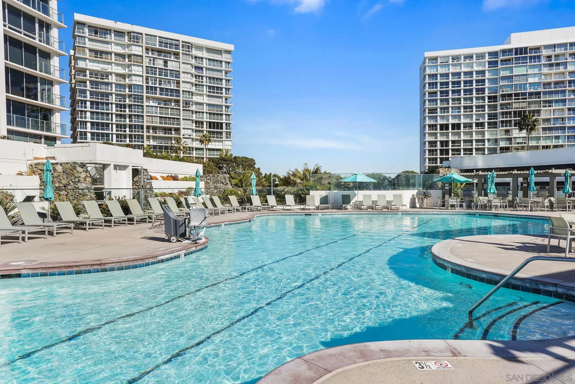 1730 Avenida Del Mundo, Unit 1503 Coronado, CA 92118 - Photo 38 of 47 a view of a city with tall buildings