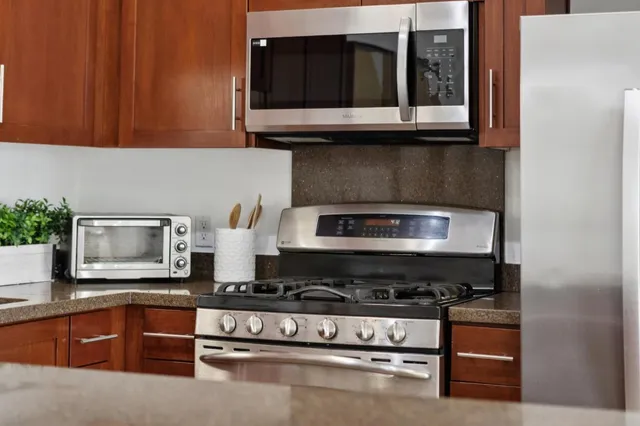 $950,000 | 20128 Stevens Creek Boulevard, Unit 209, Cupertino, CA 95014