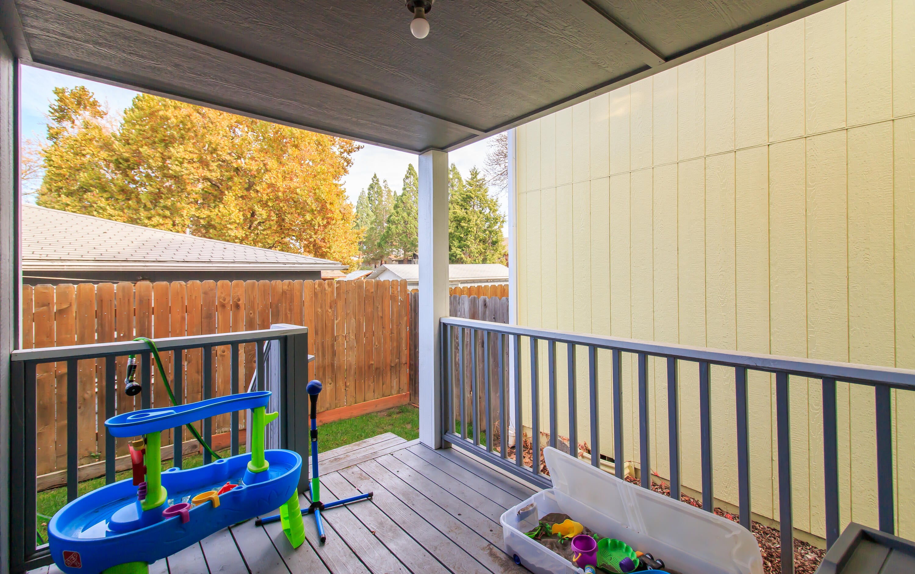 607 Shadow Way Central Point, OR 97502 - Photo 22 of 28 24