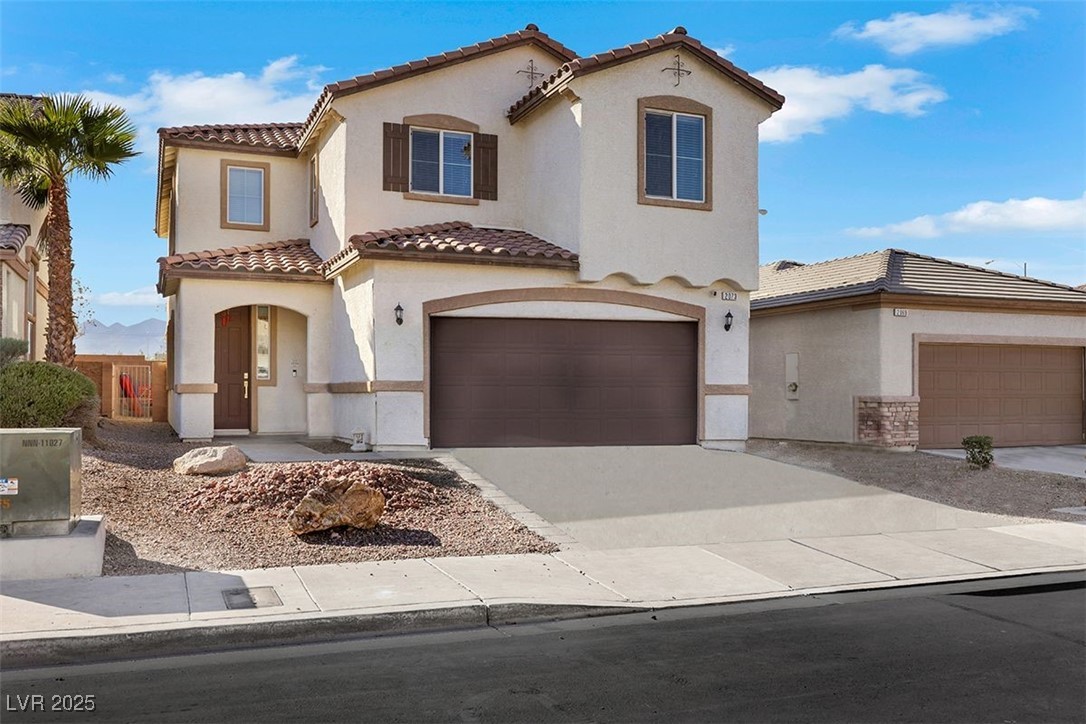 Welcome to your 5 bed + LOFT home located in a cul-de-sac!