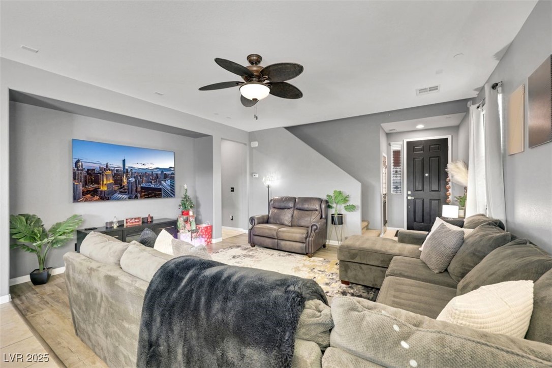 2073 Hocus Pocus Place Henderson, NV 89002 - Photo 5 of 38