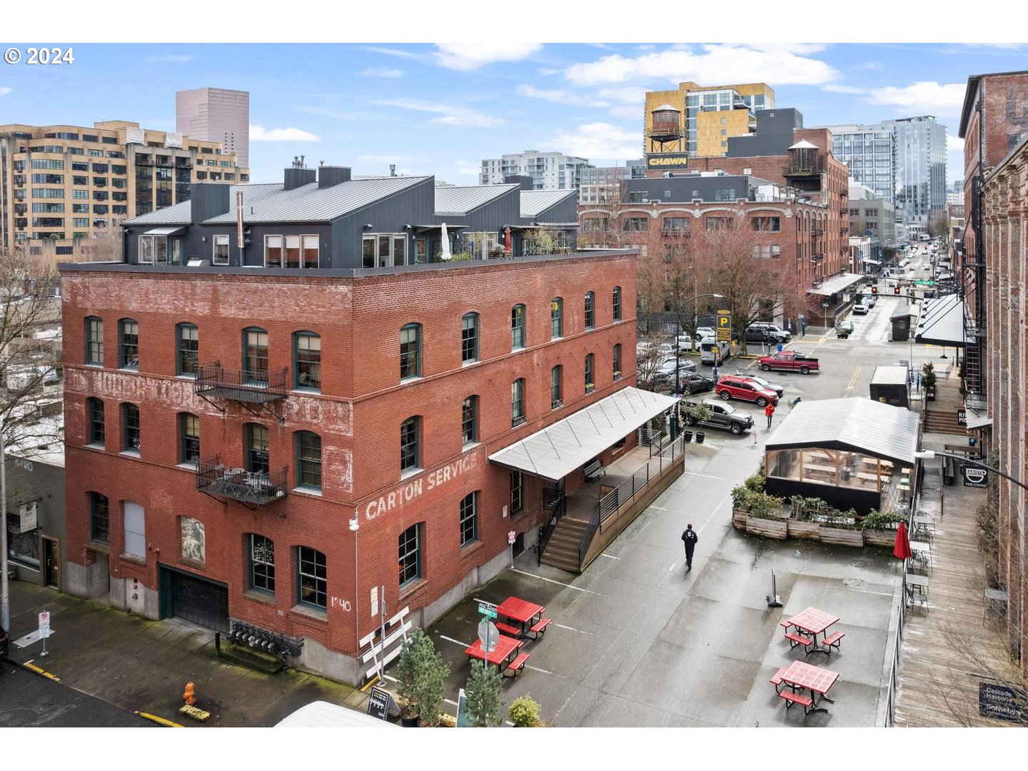 1240 Northwest Hoyt St  