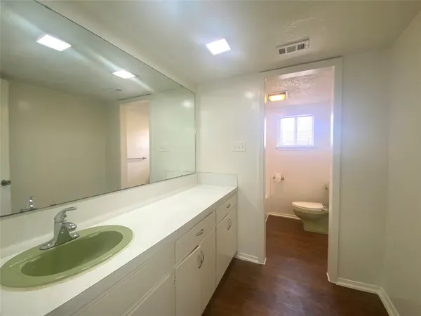 $2,550 | 602 Hammack Drive, Austin, TX 78752