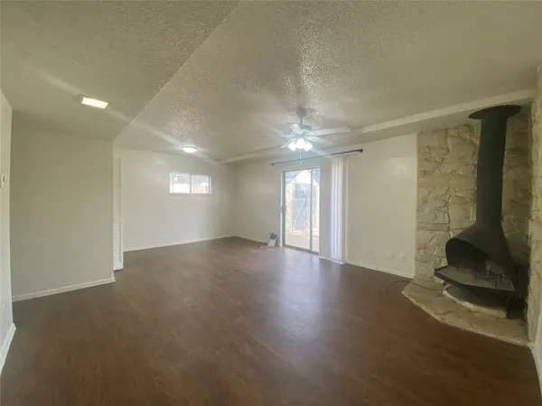 $2,550 | 602 Hammack Drive, Austin, TX 78752