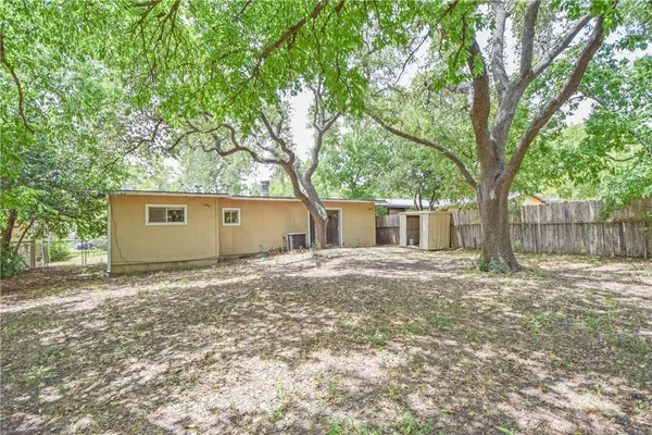 $2,550 | 602 Hammack Drive, Austin, TX 78752