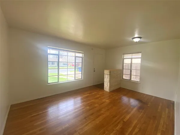 $2,550 | 602 Hammack Drive, Austin, TX 78752