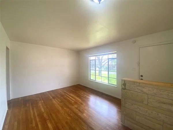 $2,550 | 602 Hammack Drive, Austin, TX 78752