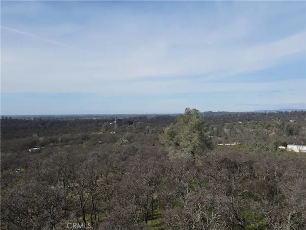 a view of a dry field