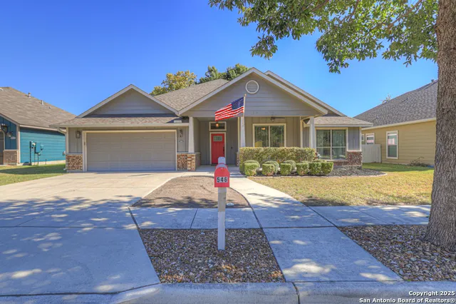 $455,000 | 546 Melissa Lane, New Braunfels, TX 78130