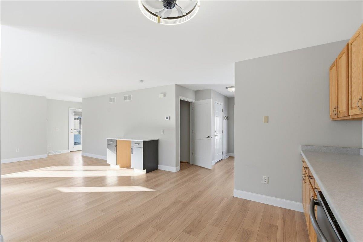 550 Lexington Drive Oregon, WI 53575 - Photo 13 of 52