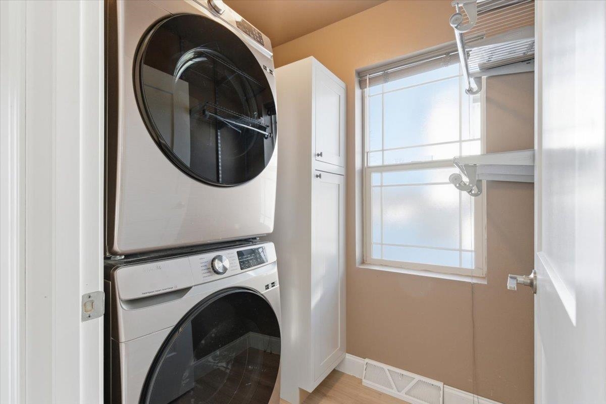 550 Lexington Drive Oregon, WI 53575 - Photo 16 of 52