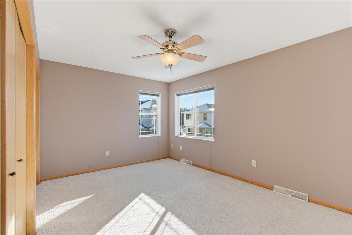 550 Lexington Drive Oregon, WI 53575 - Photo 17 of 52