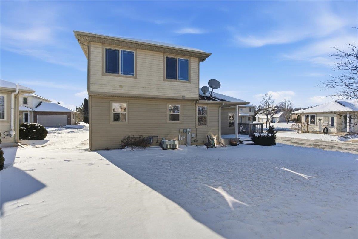 550 Lexington Drive Oregon, WI 53575 - Photo 33 of 52