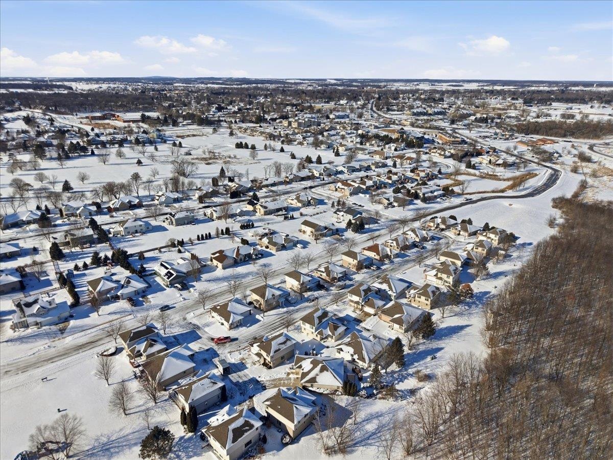 550 Lexington Drive Oregon, WI 53575 - Photo 46 of 52