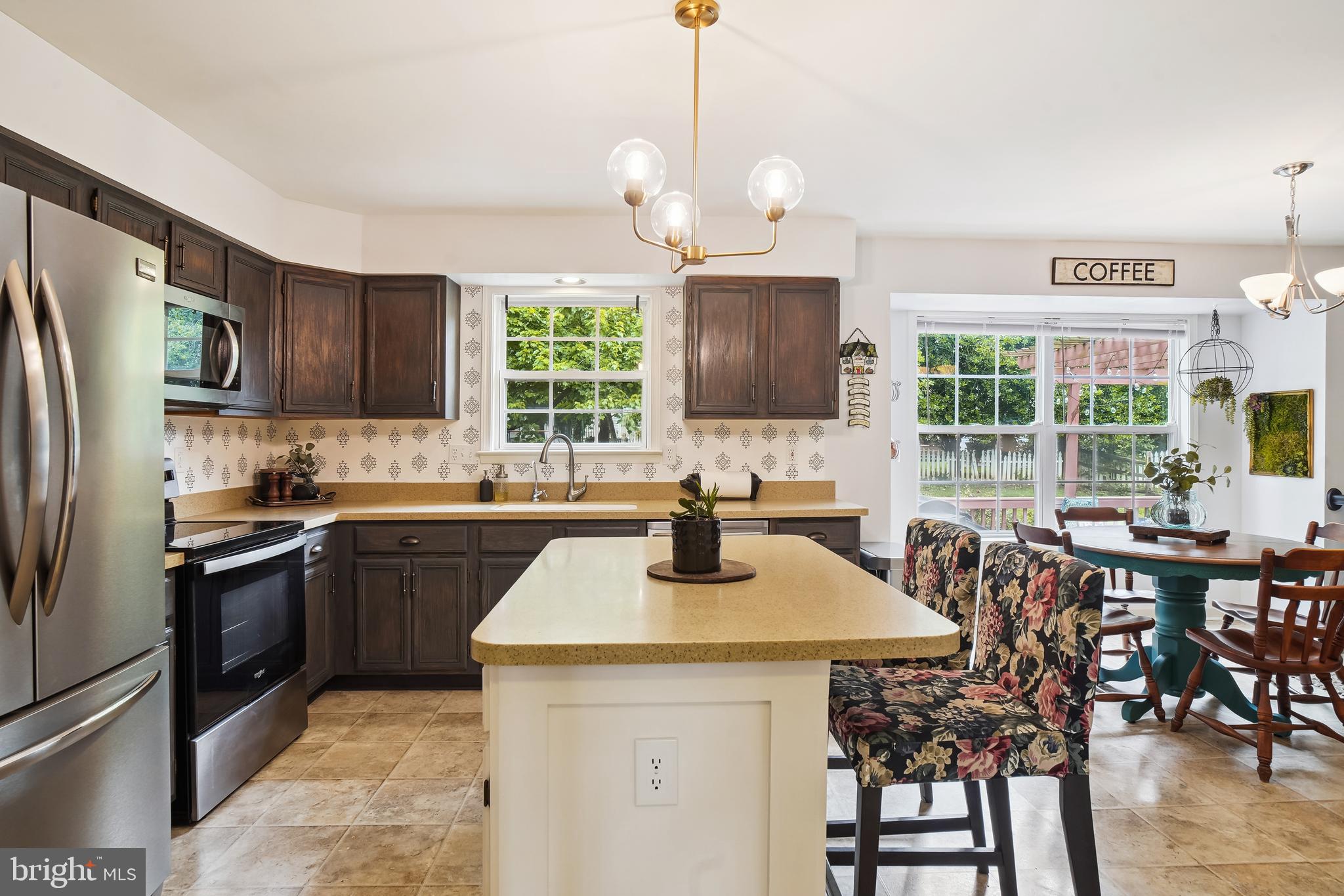 5230 Kingsbrook Drive Frederick, MD 21703 - Photo 19 of 65 Light filled kitchen