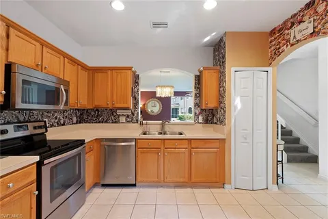 $285,000 | 9838 Roundstone Circle, Fort Myers, FL 33967