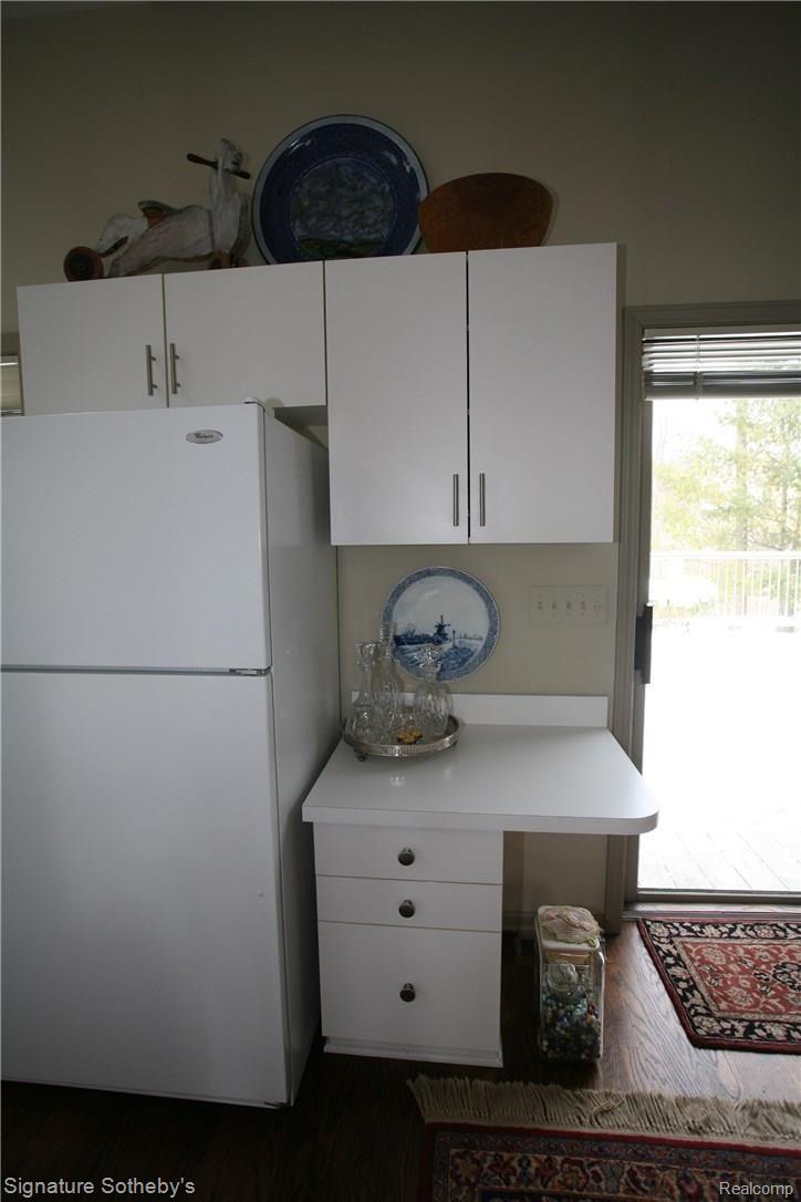 6620 Clarkston Road Clarkston, MI 48346 - Photo 26 of 72 More Cabinets