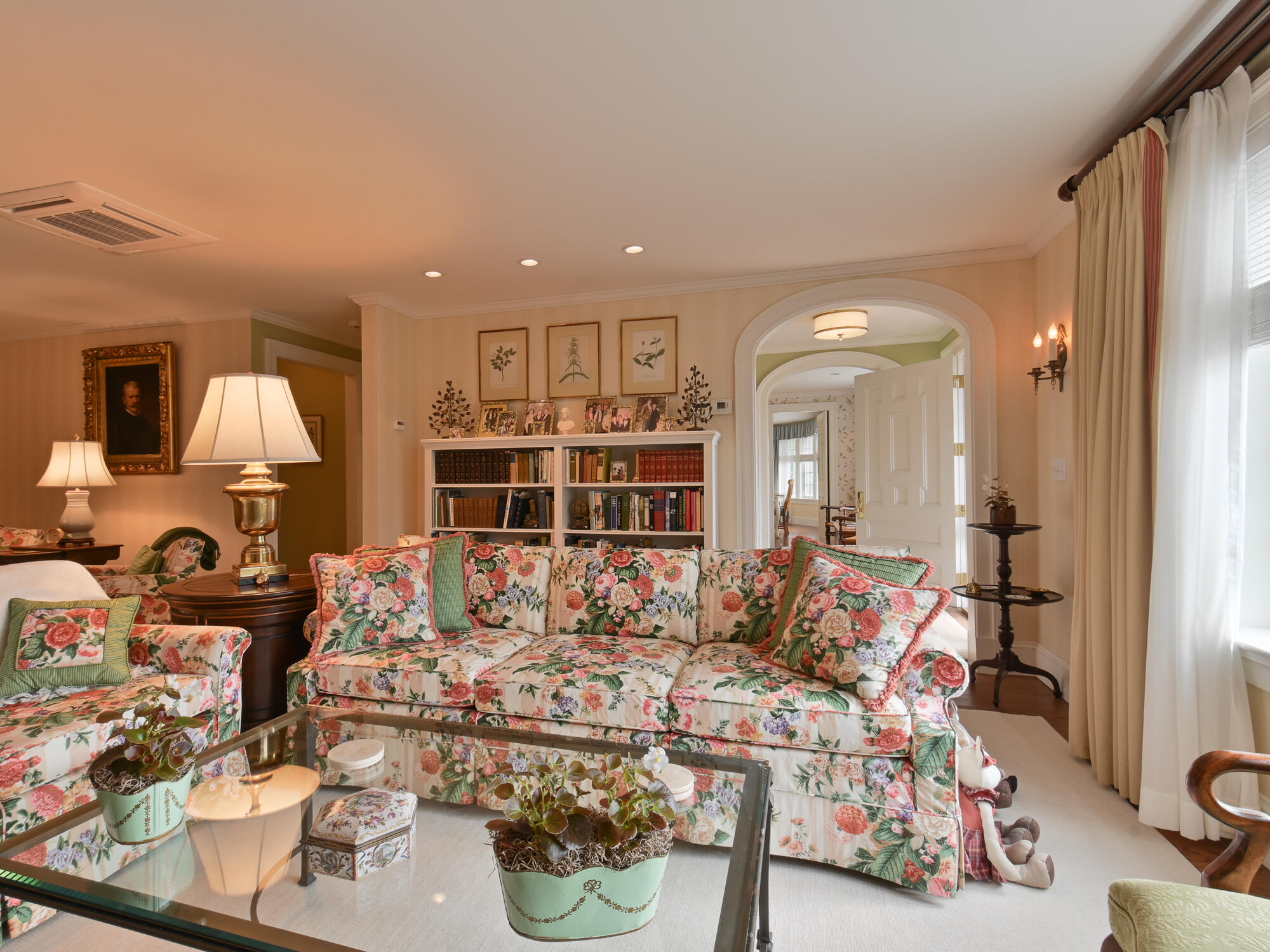 1 Main Street Mount Desert, ME 04660 - Photo 10 of 82 Living Room