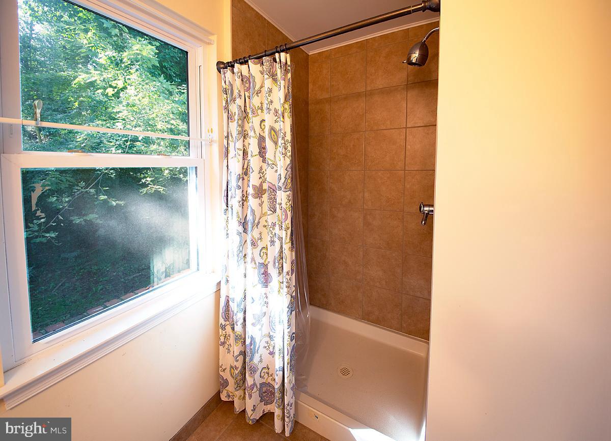 933 Olmstead Road Baltimore, MD 21208 - Photo 11 of 25