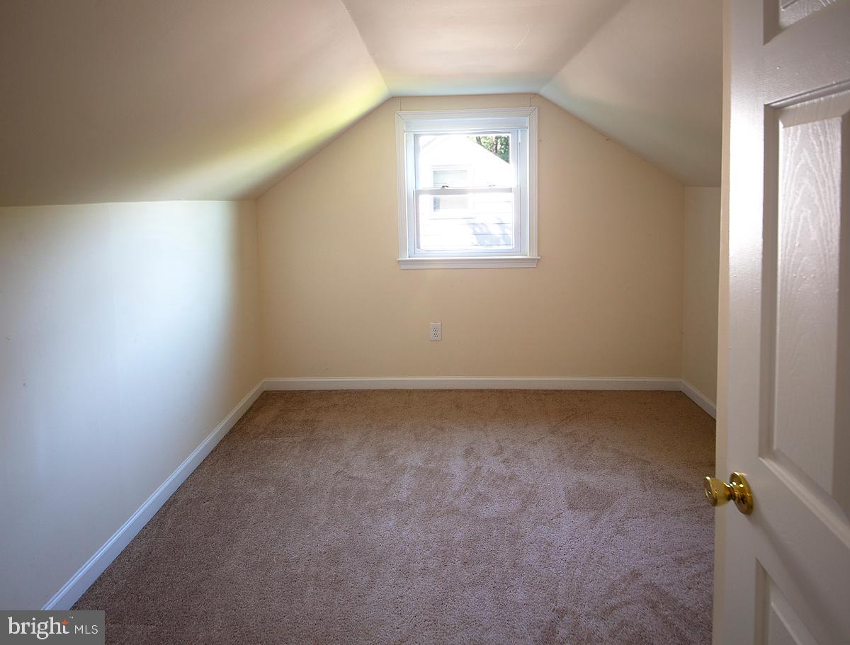 933 Olmstead Road Baltimore, MD 21208 - Photo 14 of 25