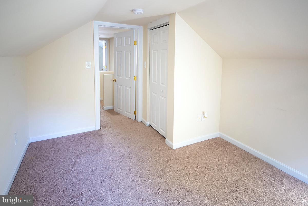 933 Olmstead Road Baltimore, MD 21208 - Photo 17 of 25