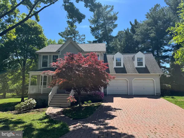 $4,650 | 10929 Park Road, Fairfax, VA 22030