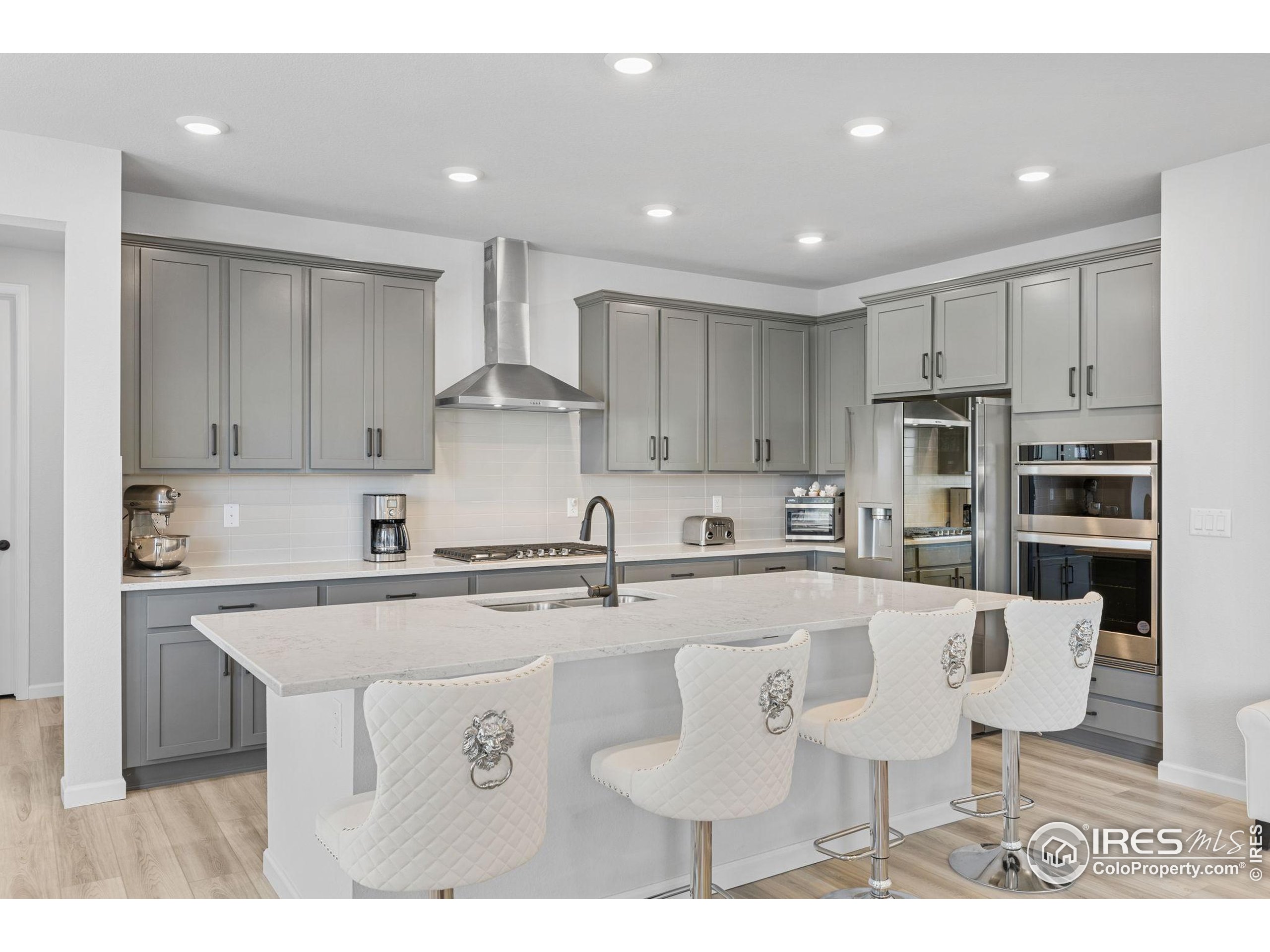 1230 Nathan Place Lafayette, CO 80026 - Photo 2 of 34