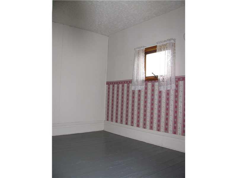 303 Dowling Road Jamestown, PA 16134 - Photo 14 of 15 Bedroom.