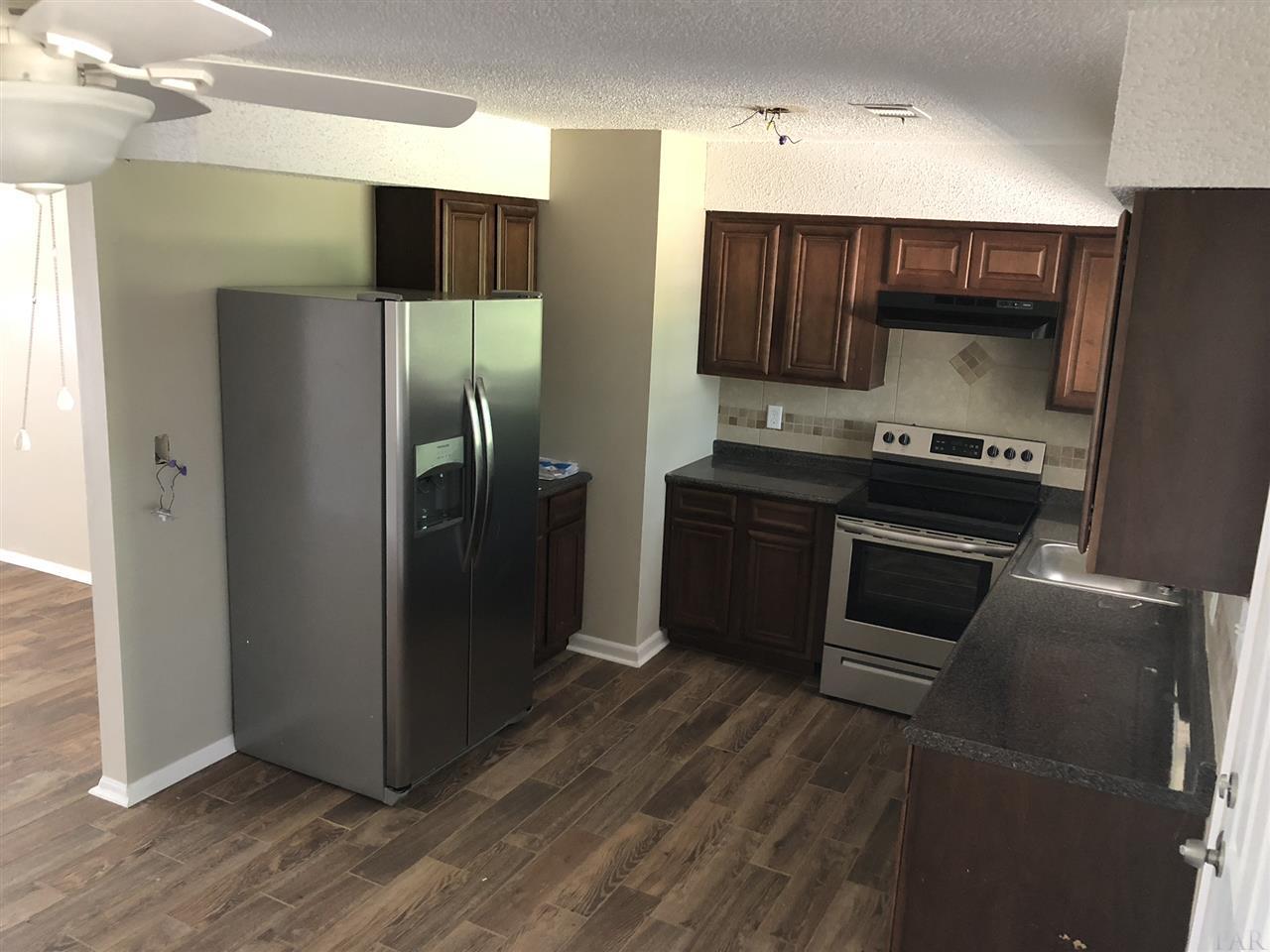 386 Quigley Road Pensacola, FL 32506 - Photo 6 of 15 Gallery Image 6