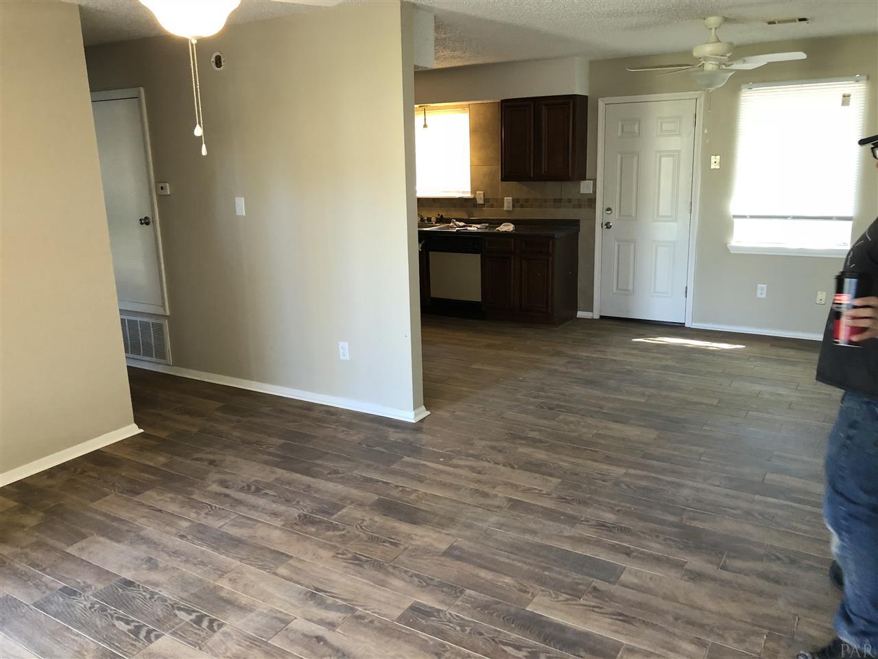 386 Quigley Road Pensacola, FL 32506 - Photo 8 of 15 Gallery Image 8