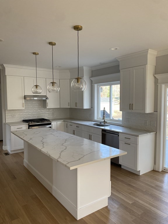 9 Georgia Rae Way Attleboro, MA 02703 - Photo 7 of 30 Gallery Image 7