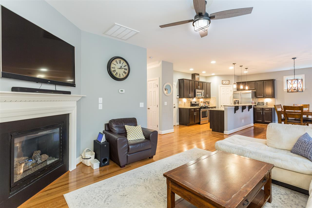 516 Bouree Circle Raleigh, NC 27606 - Photo 8 of 29 Photo 8