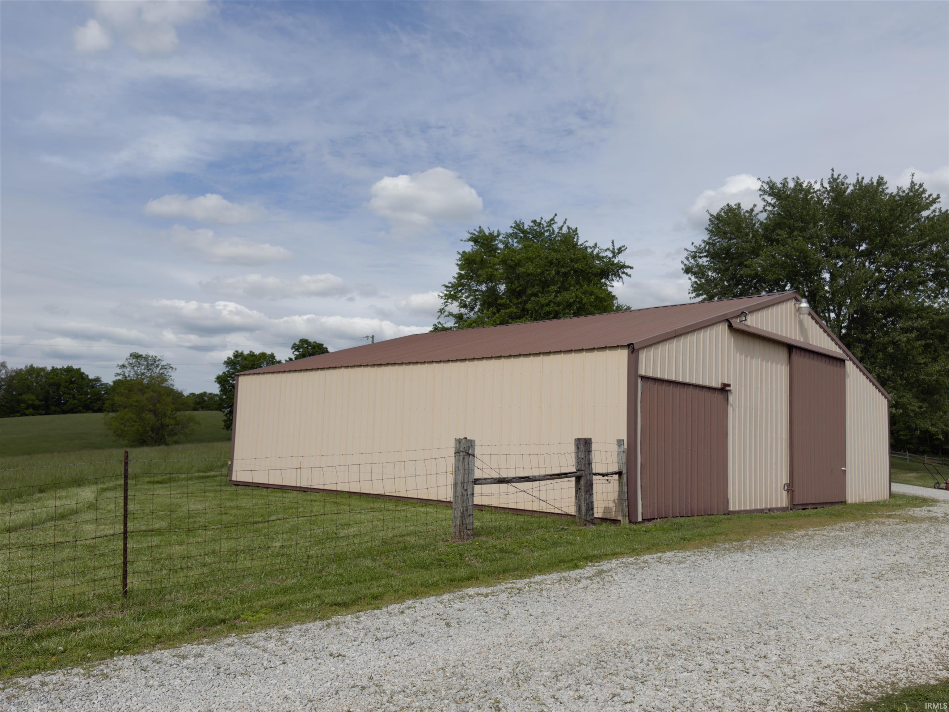 1300 Old Farm Road Bedford, IN 47421 - Photo 7 of 32