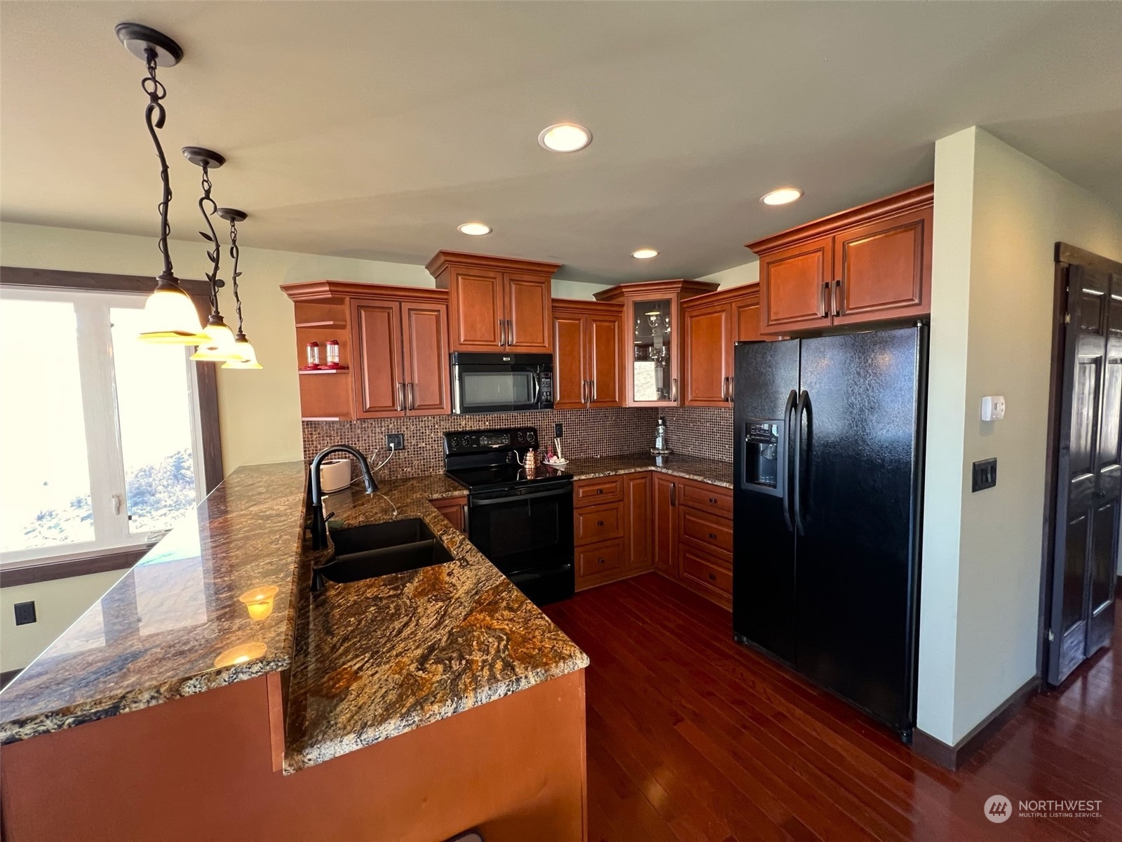 357 Blue Lake Road Oroville, WA 98844 - Photo 7 of 35 Gallery Image 7