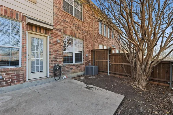 $2,850 | 1725 Brookview Drive, Carrollton, TX 75007