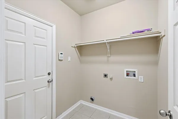 $2,850 | 1725 Brookview Drive, Carrollton, TX 75007