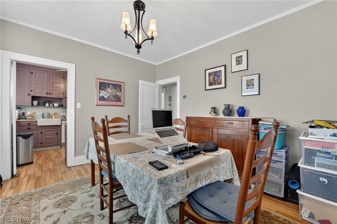 3221 Bradford Road Cleveland Heights, OH 44118 - Photo 6 of 37