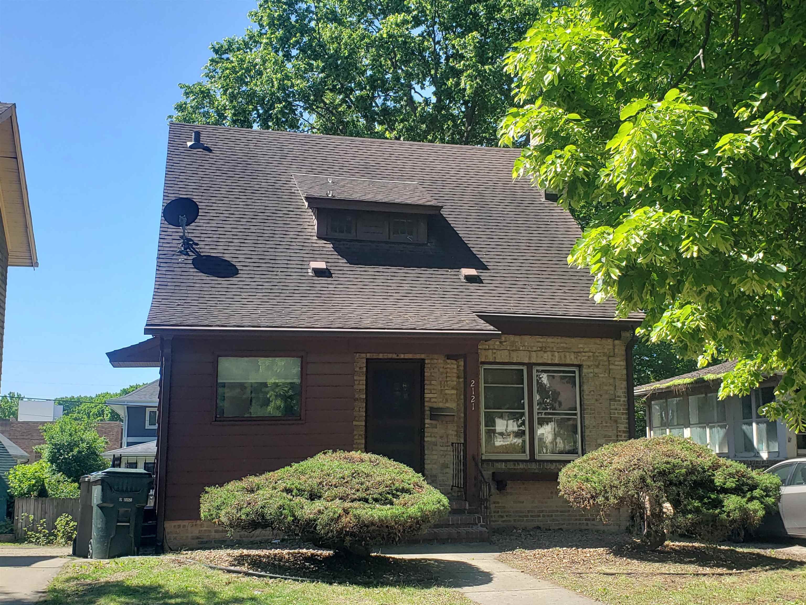 2121 Regent Street Madison, WI 53726 - Photo 2 of 39