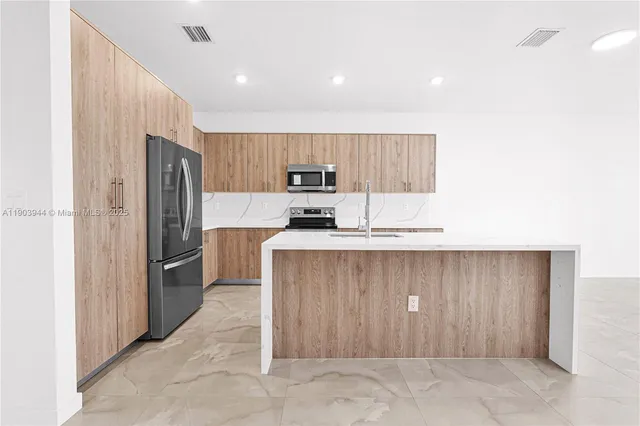 $4,540 | 22555 Southwest 125th Avenue, Unit 13A, Miami, FL 33170