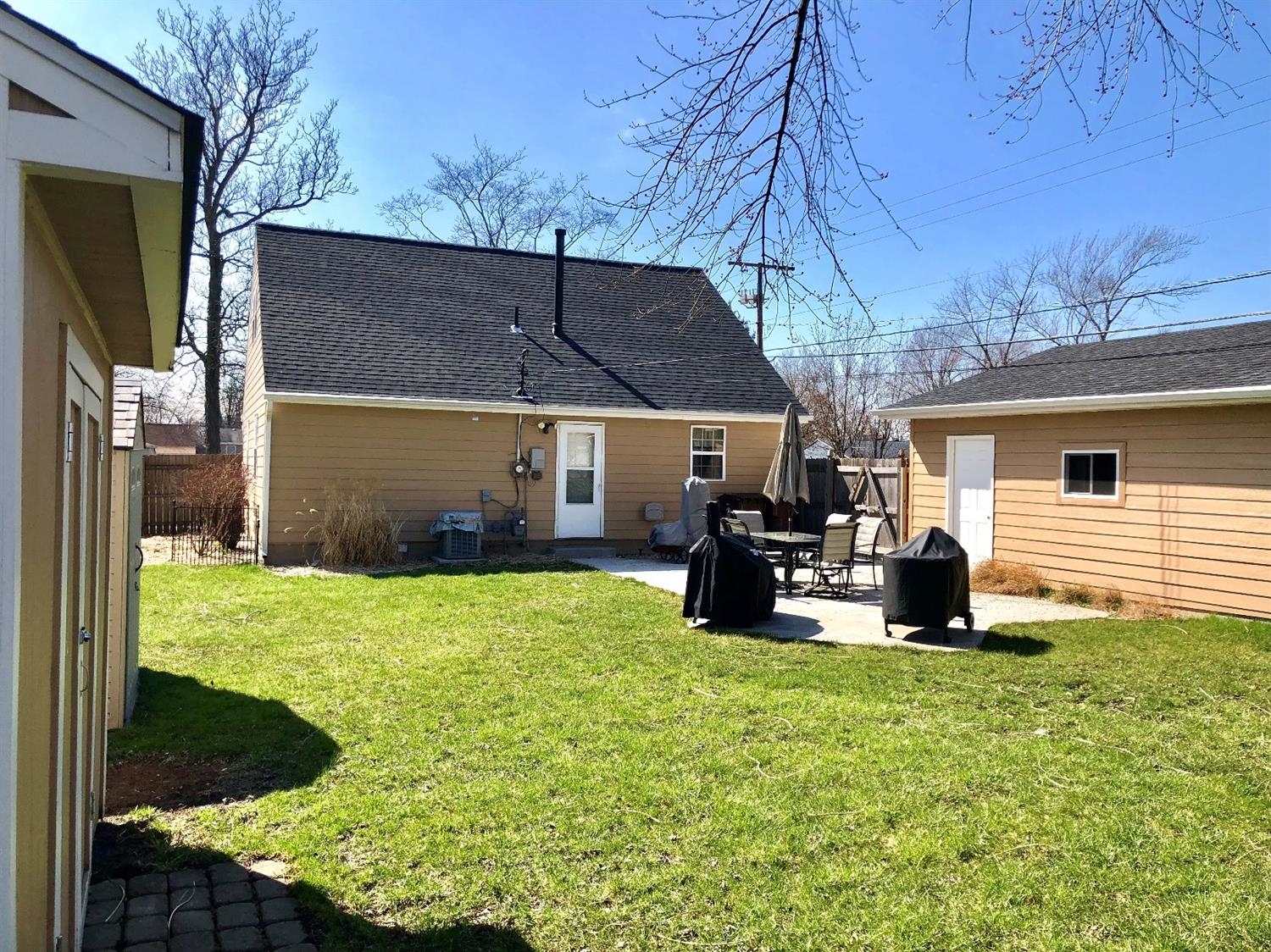 727 Juniper Road Valparaiso, IN 46385 - Photo 4 of 10 1500x1124