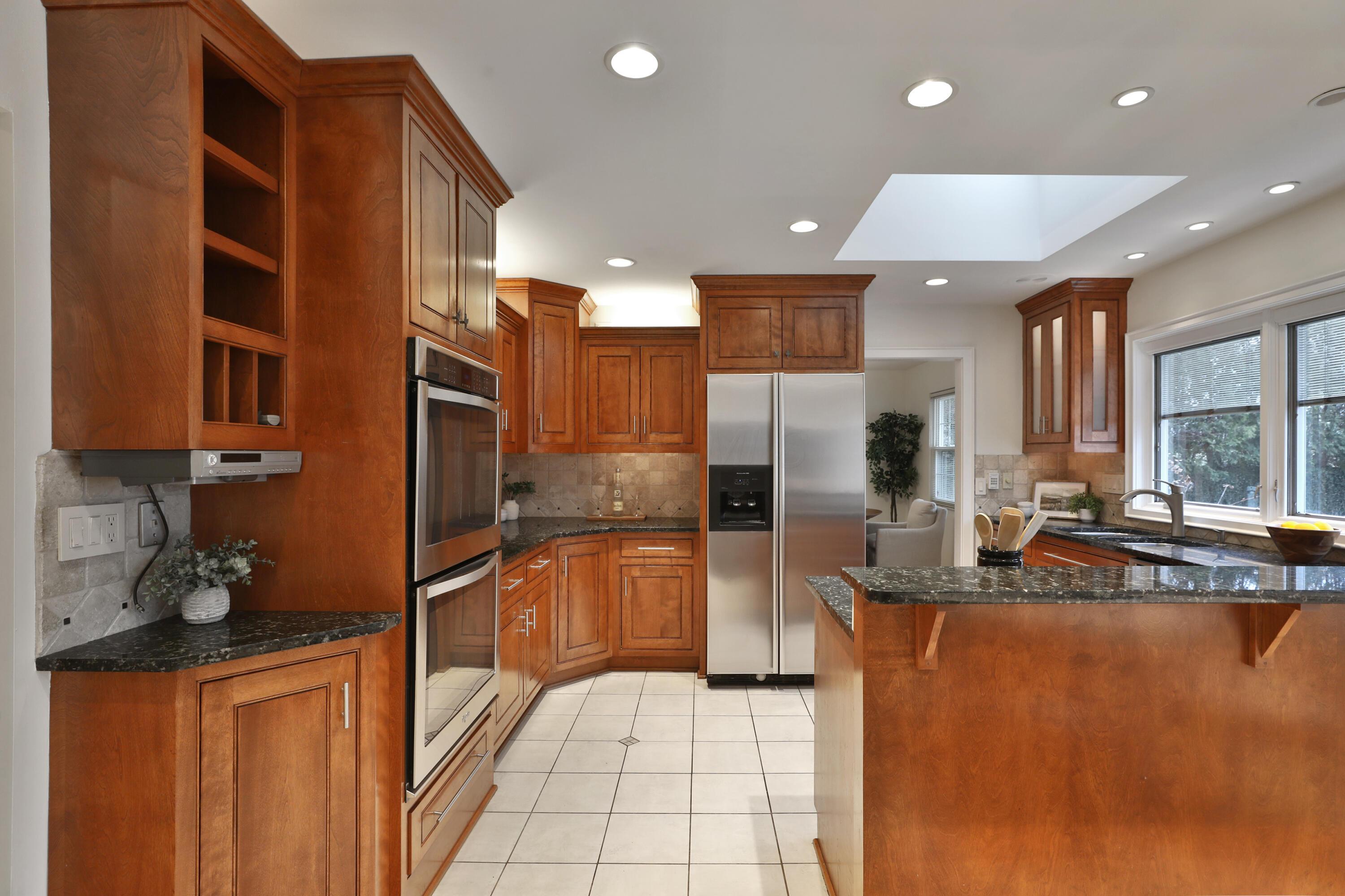 4347 Castleton Road Columbus, OH 43220 - Photo 17 of 71 Kitchen