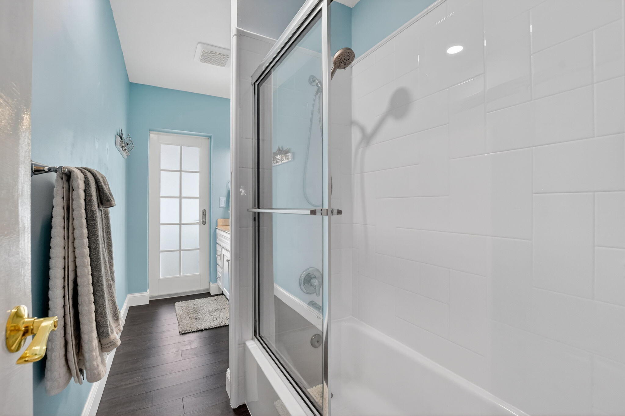 1207 Southwest 12th Avenue Boca Raton, FL 33486 - Photo 25 of 41 Guest Bathroom