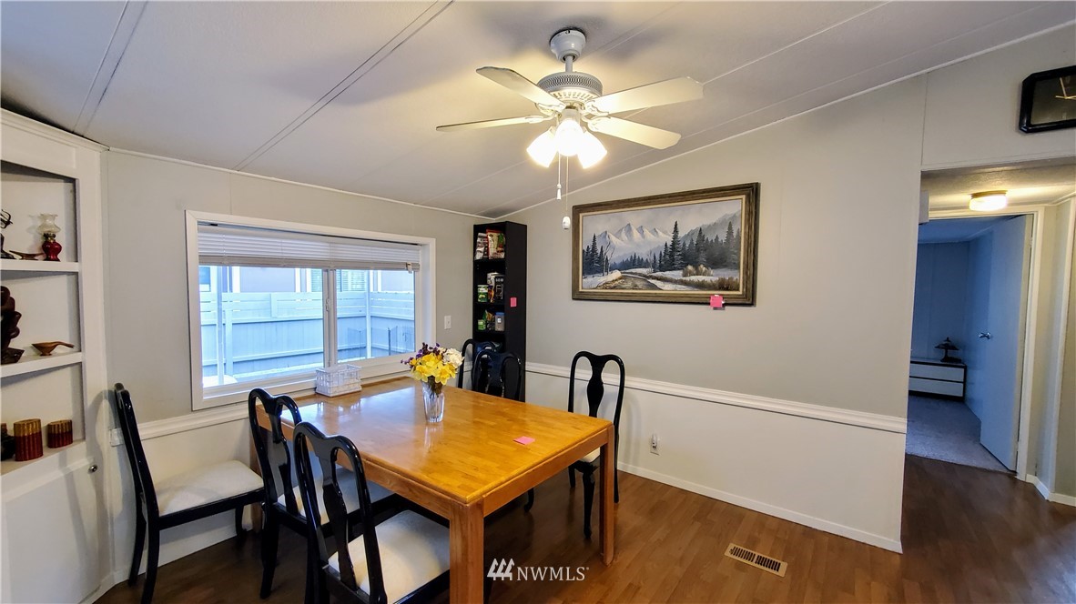 375 Union Avenue Southeast, Unit 85 Renton, WA 98059 - Photo 5 of 26 Gallery Image 5