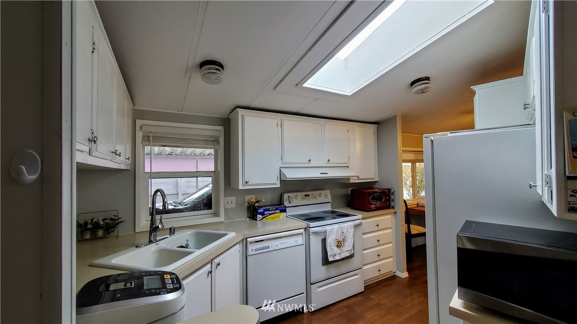 375 Union Avenue Southeast, Unit 85 Renton, WA 98059 - Photo 7 of 26 Gallery Image 7