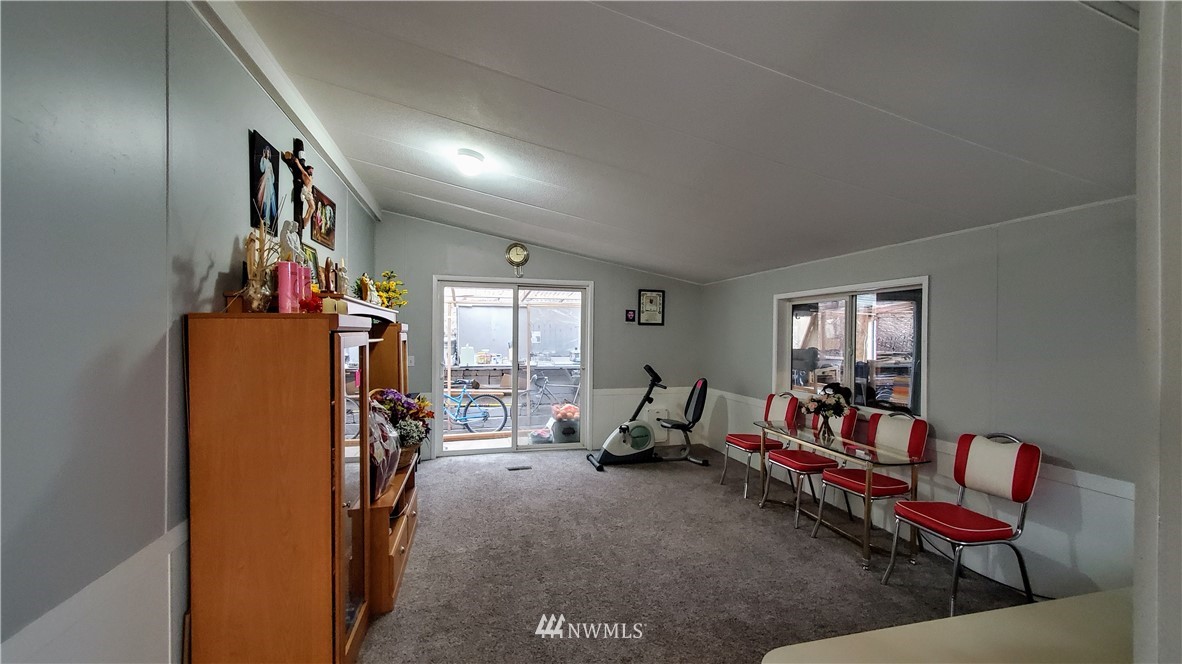 375 Union Avenue Southeast, Unit 85 Renton, WA 98059 - Photo 8 of 26 Gallery Image 8