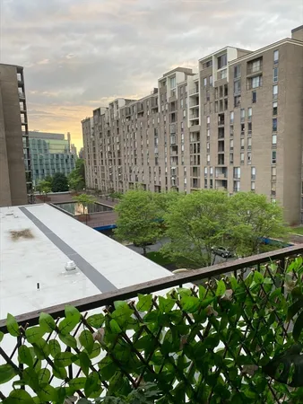 $3,200 | 77 Pond Avenue, Unit 611, Brookline, MA 02445