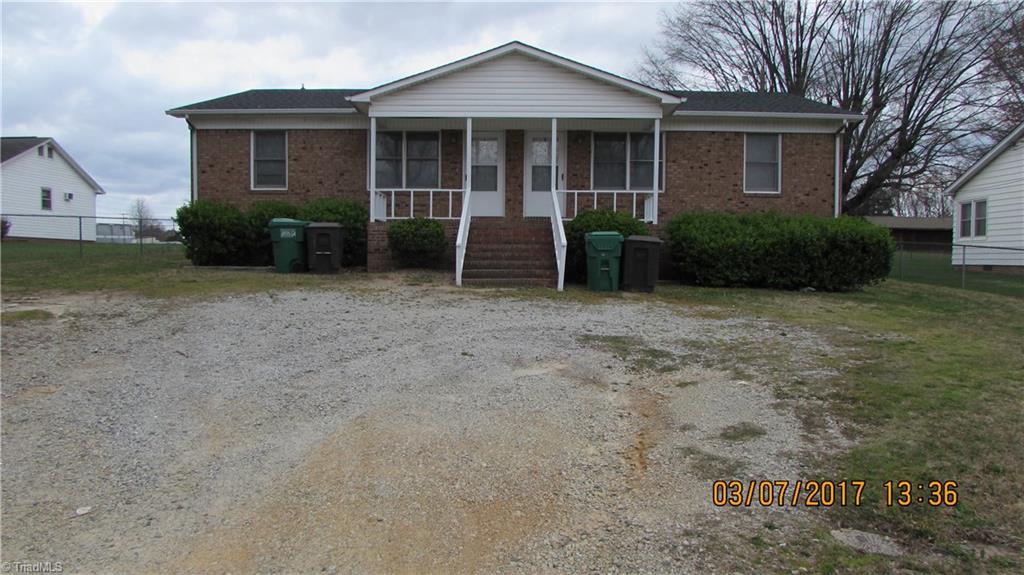 119 Spring Garden Circle High Point, NC 27260 - Photo 1 of 8 Gallery Image 1
