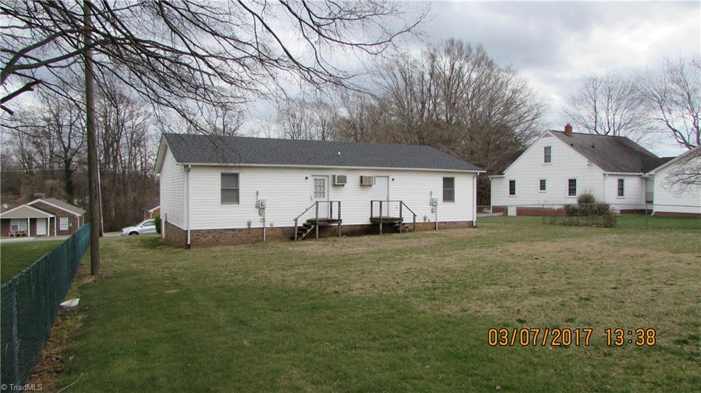 119 Spring Garden Circle High Point, NC 27260 - Photo 3 of 8 Gallery Image 3