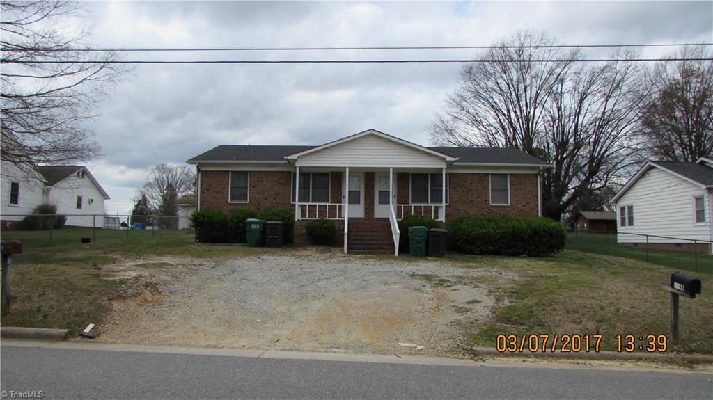 119 Spring Garden Circle High Point, NC 27260 - Photo 4 of 8 Gallery Image 4
